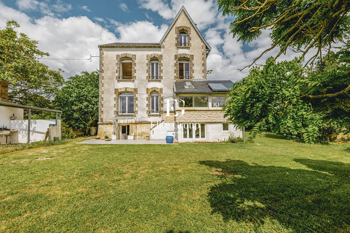 Maison à ROCHEFORT