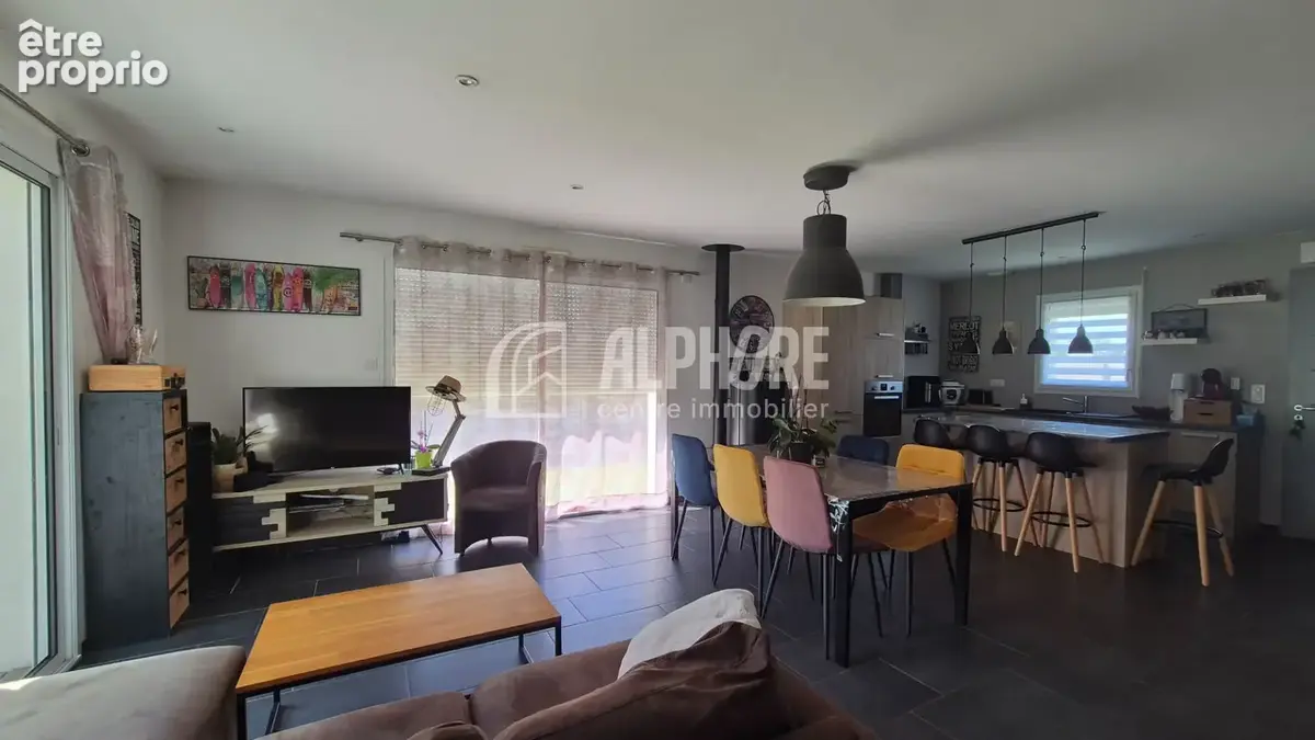 SAINT-MOLF  Maison de 106 m² avec 4 chambres, vie de plain-pied et garage - photo 2