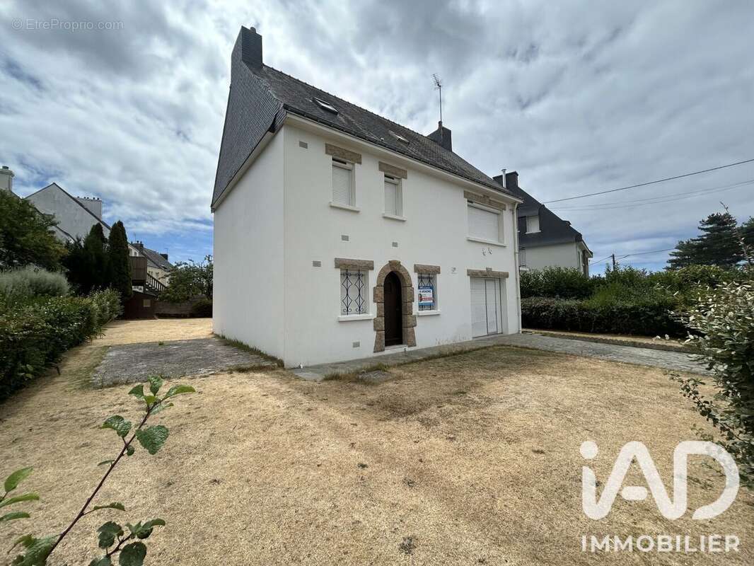 Maison 117 m² à Port-Louis  - photo 7