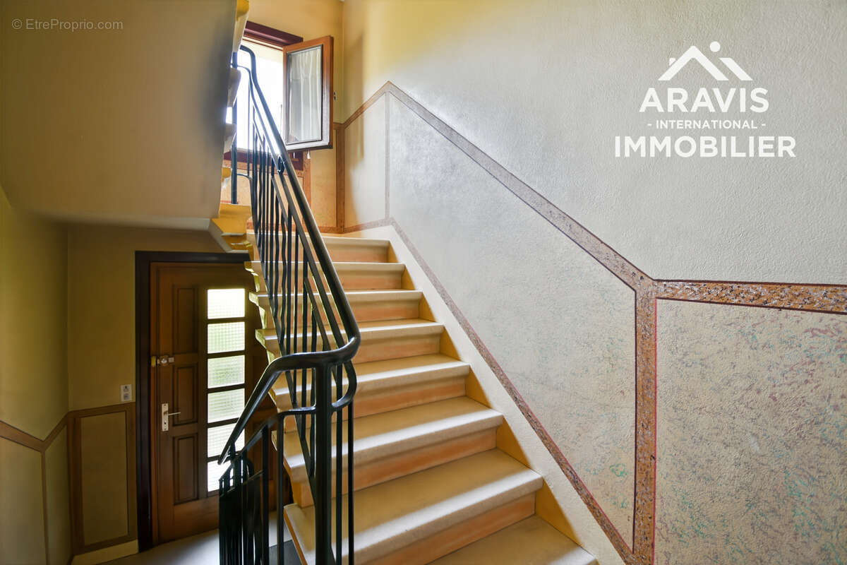 Maison lumineuse avec 6 chambres - photo 15