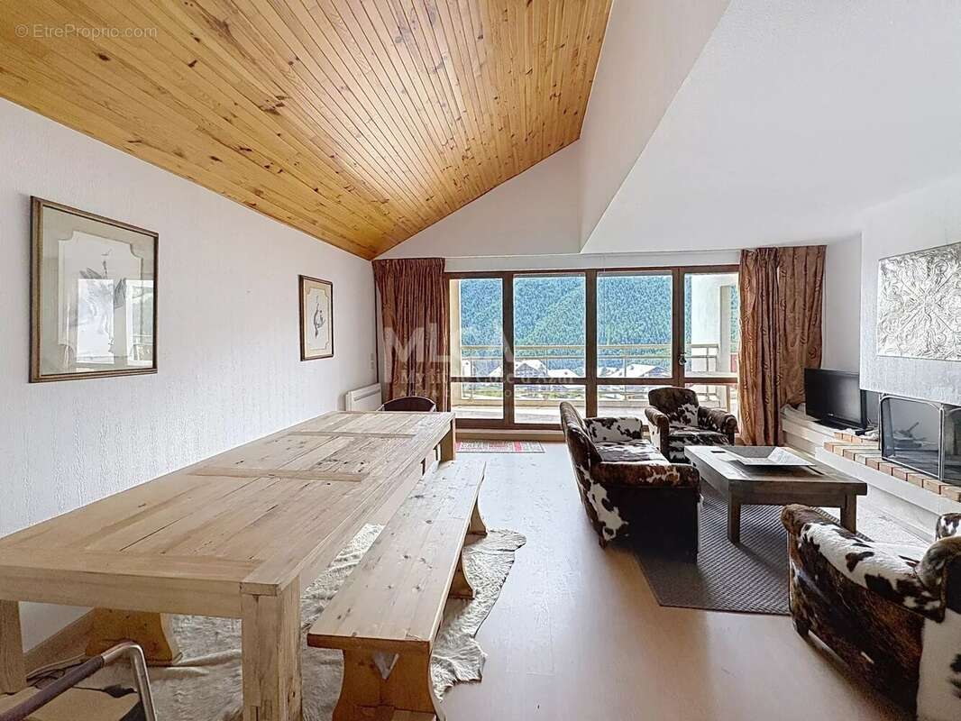 Appartement à SAINT-ETIENNE-DE-TINEE
