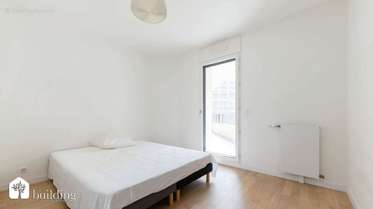 Appartement à LEVALLOIS-PERRET
