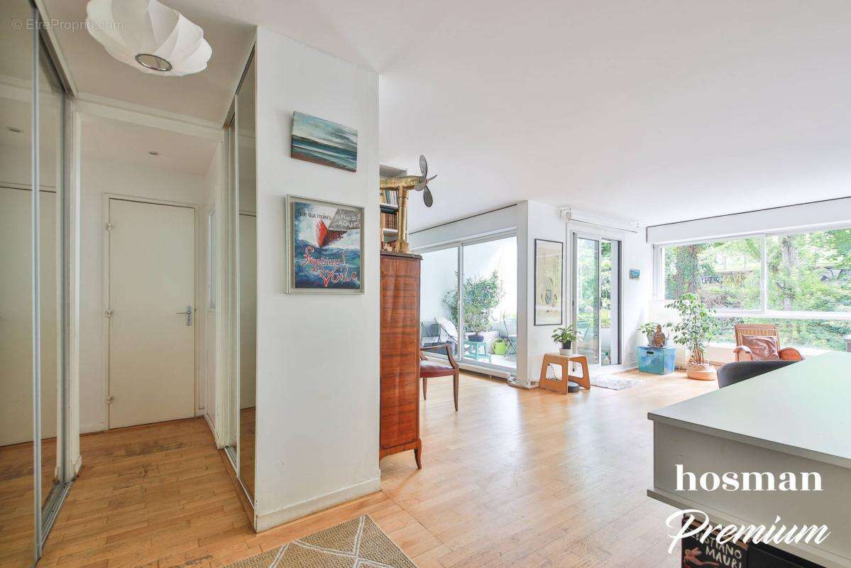 Appartement à PARIS-15E