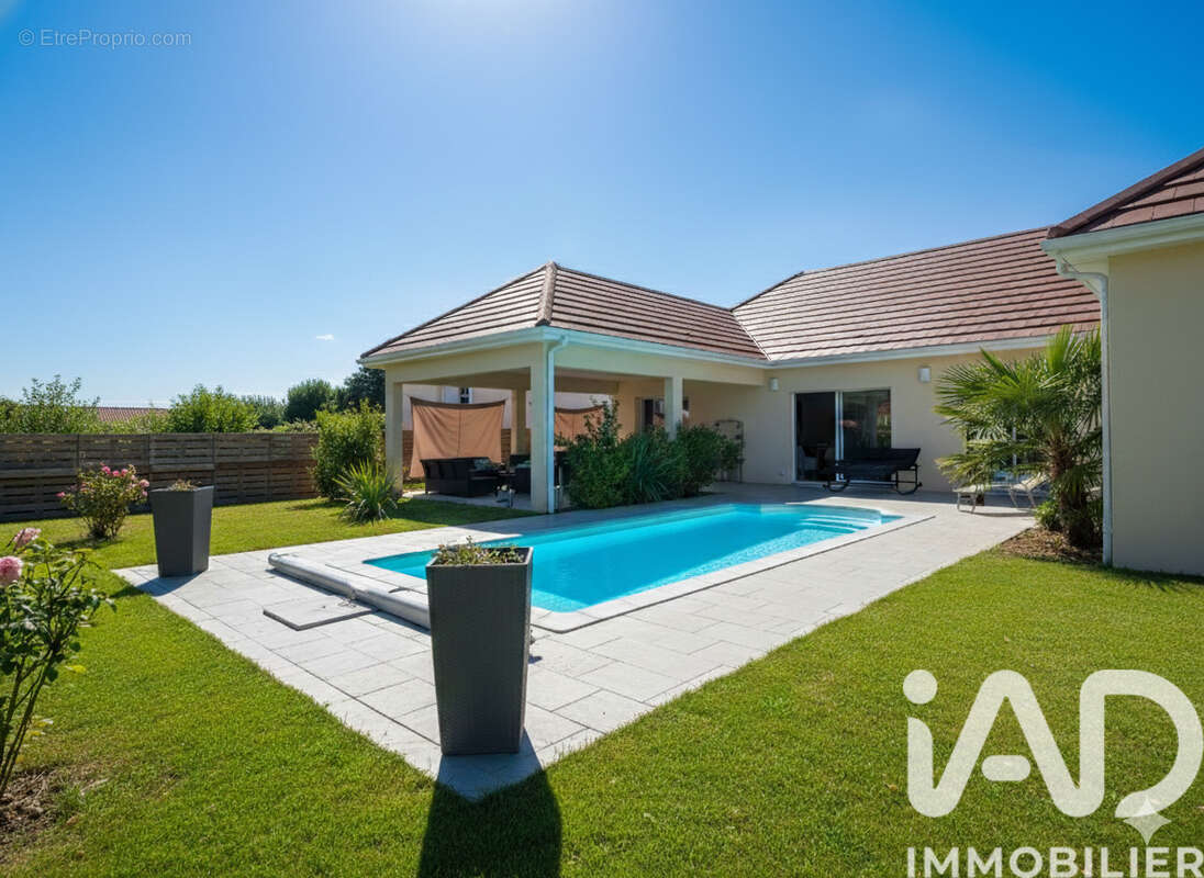 Photo 2 - Maison à ESTIVAREILLES