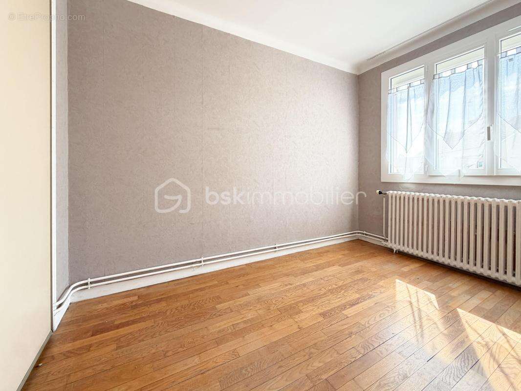 Appartement T3 - Balcon - Garage - Cave - photo 15
