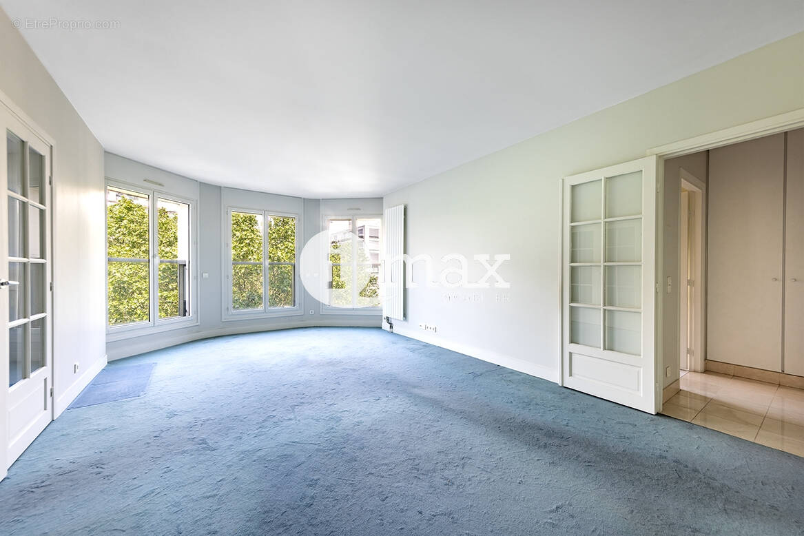 Appartement à LEVALLOIS-PERRET