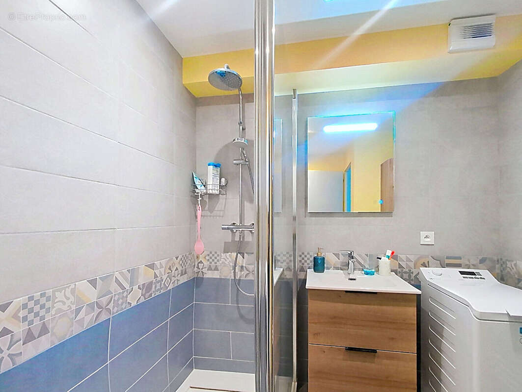 Appartement T3 - 64.37 m2 avec cave, balcon et parking - photo 15