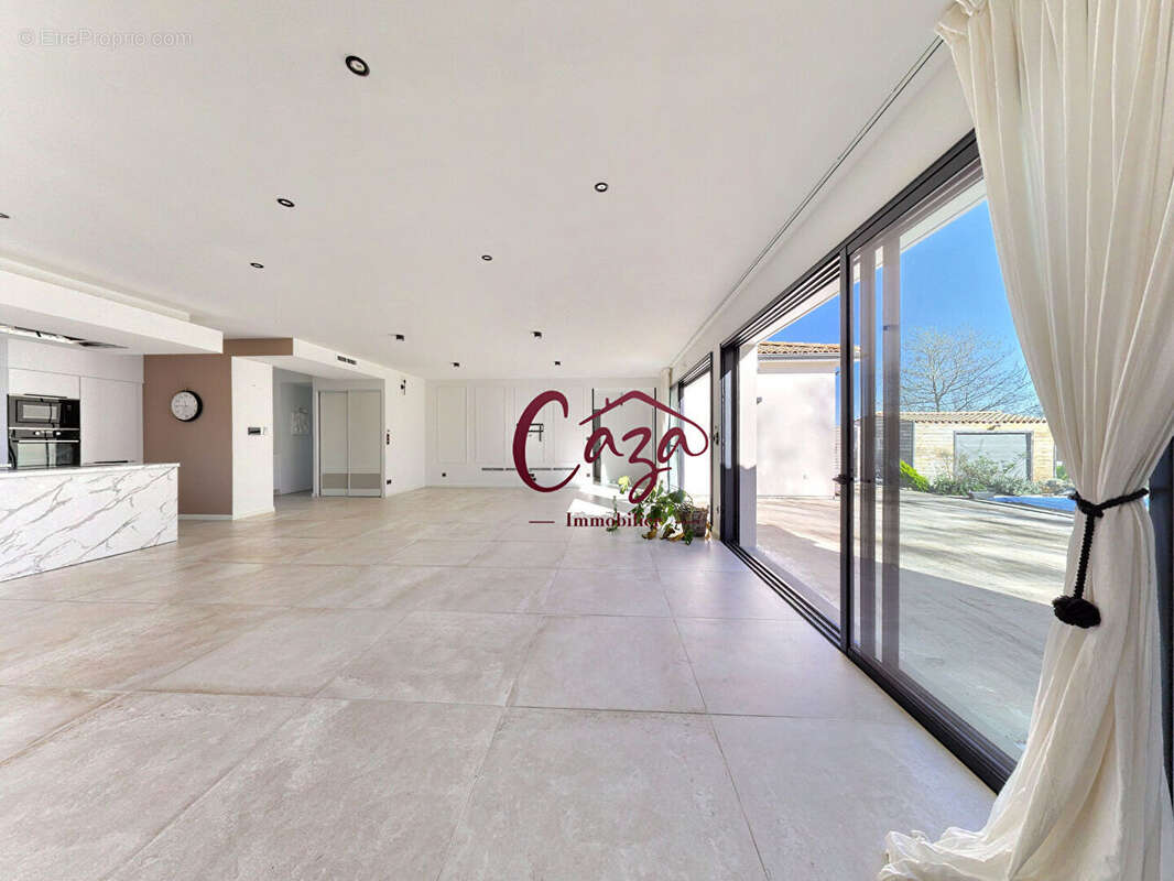 Maison contemporaine sous décennale - Secteur FARGUES SAINT HILAIRE - photo 6