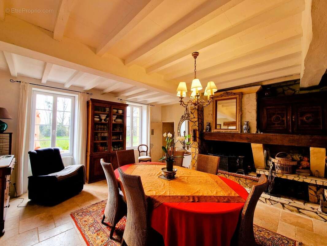 Maison à CASTILLON-LA-BATAILLE