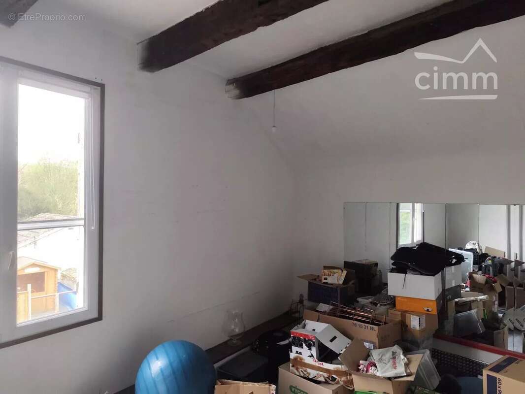 Maison à CHEPTAINVILLE