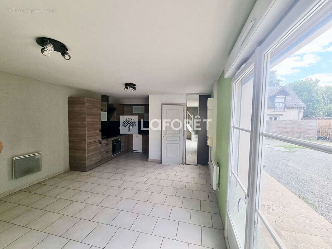 Appartement Saint Just En Chaussee 2 pièce(s) 40.13 m2 - photo 3