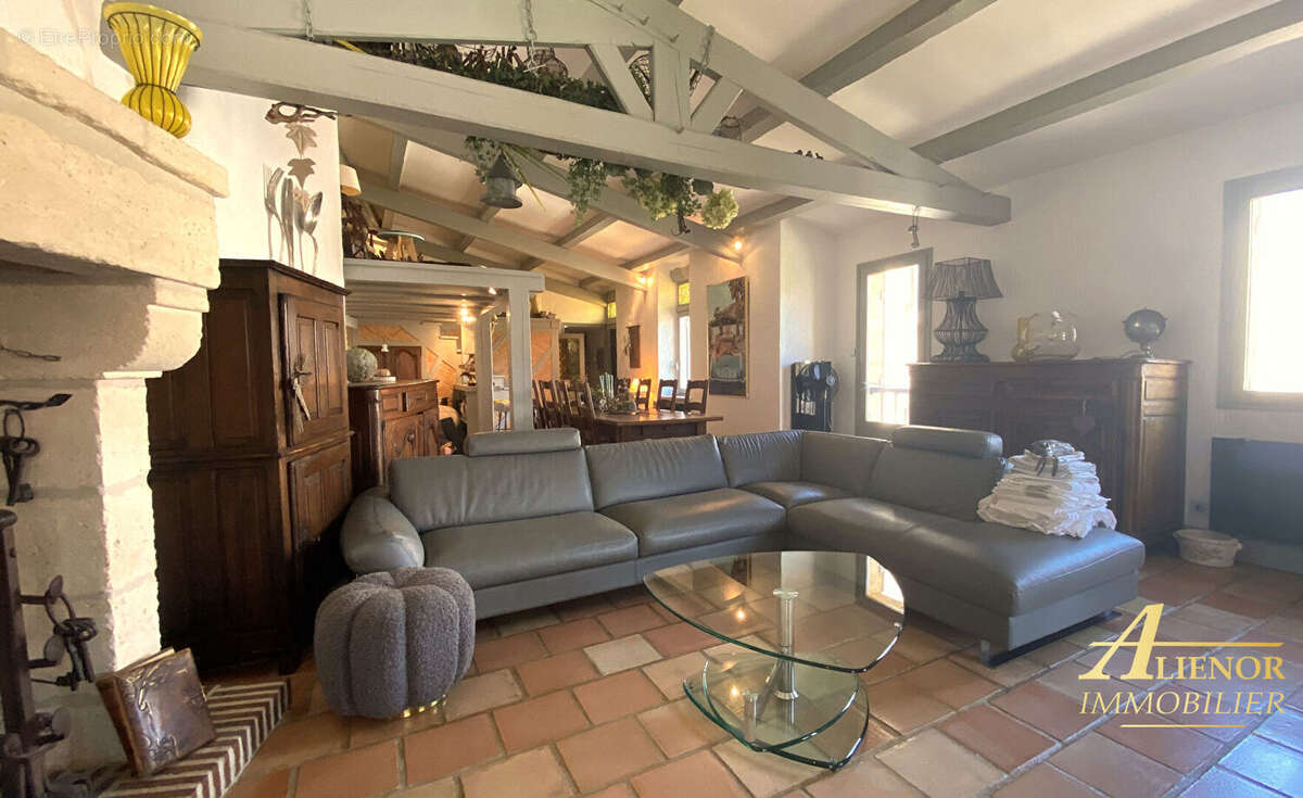 Ensemble immobilier en pierre centre Brantome 24310 - photo 7