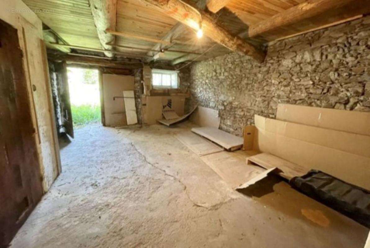 Maison à PAULHAGUET