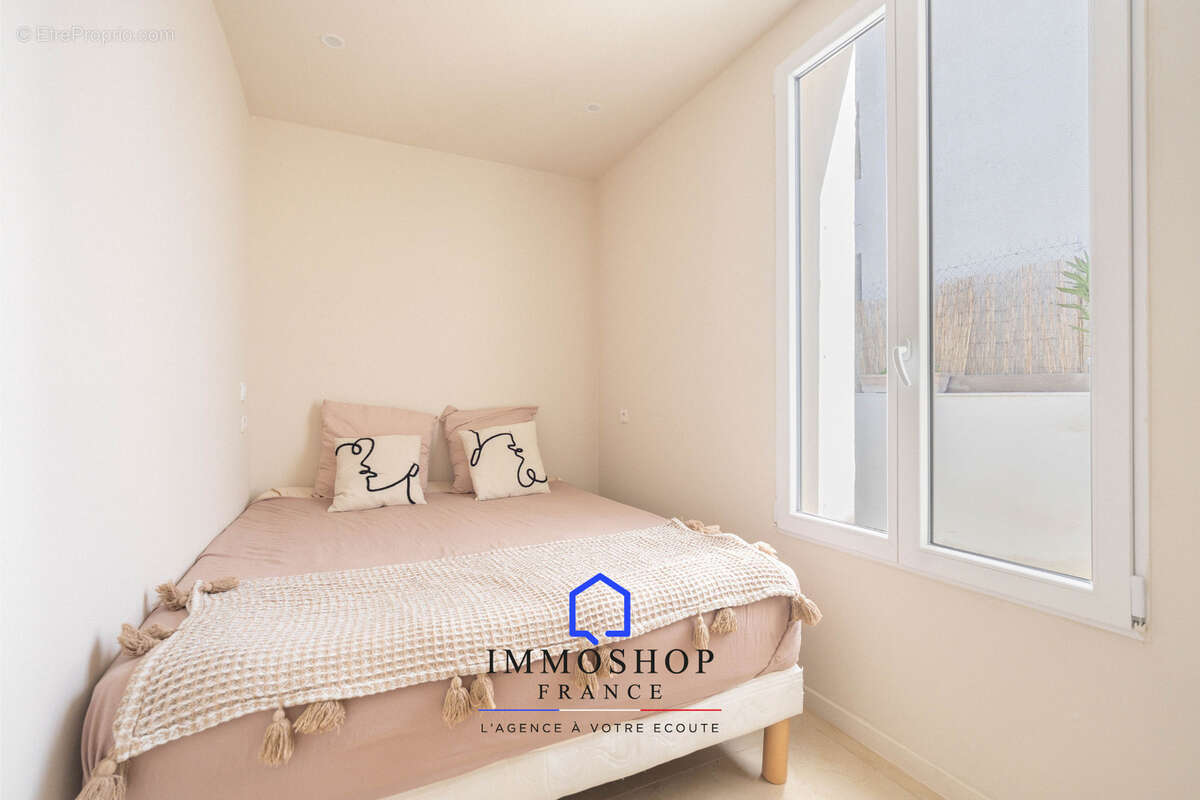 Appartement à MARSEILLE-5E