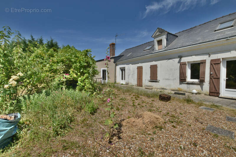 Maison à MAZE