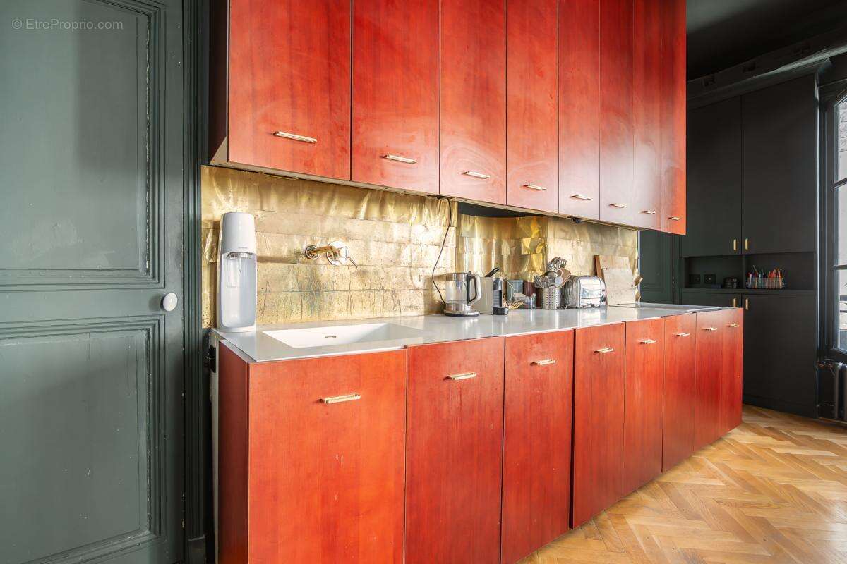 Appartement à PARIS-3E