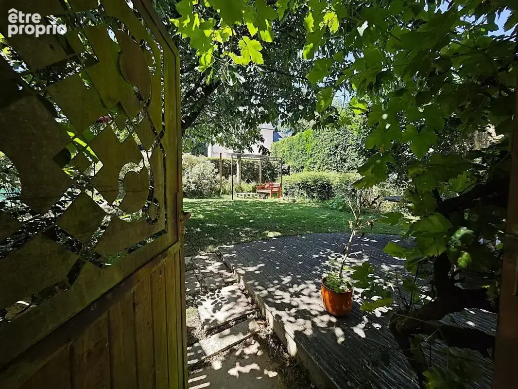Maison hyper centre 360 m² avec jardin de 1000 m² - photo 9