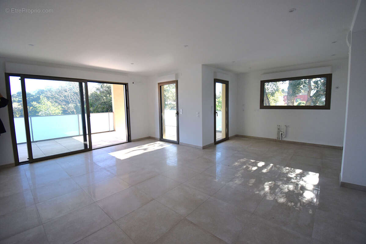 Appartement à SAINT-RAPHAEL