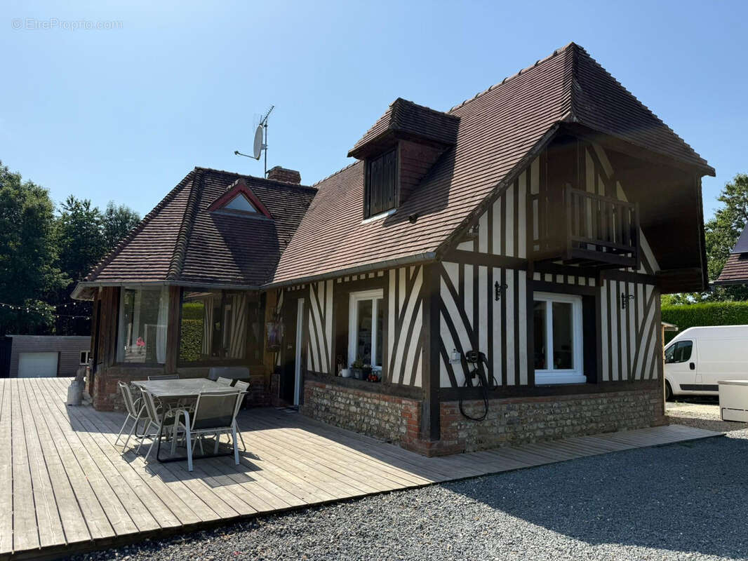 Maison à CORMEILLES