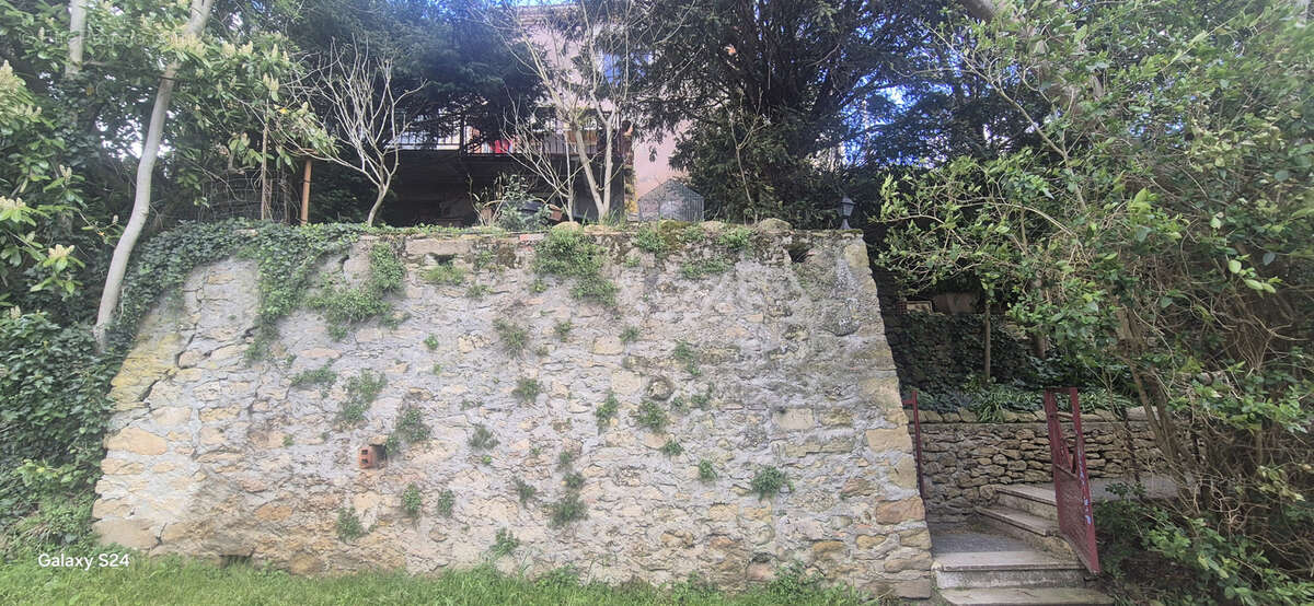 Maison à MONTMAUR