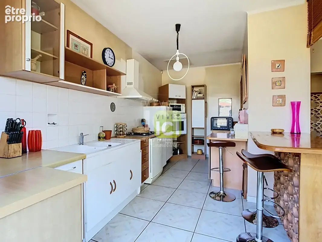 Maison à fort potentiel , atelier 60 m² , jardin ,combles aménageables - photo 7