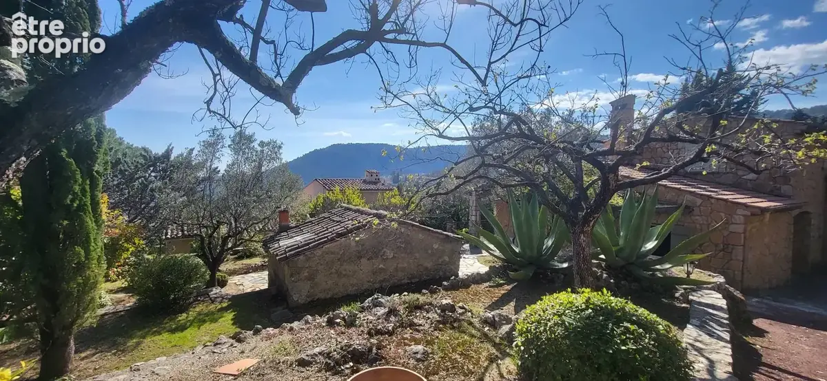 Villa en pierre apparente avec 4 chambres sur 1350m² de terrain. - photo 20