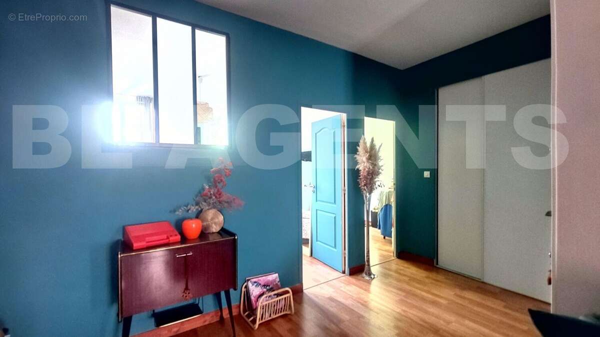 E0E2D1B0-93B3-4058-1BC4-713BAC8D553E - Appartement à MARSEILLE-6E