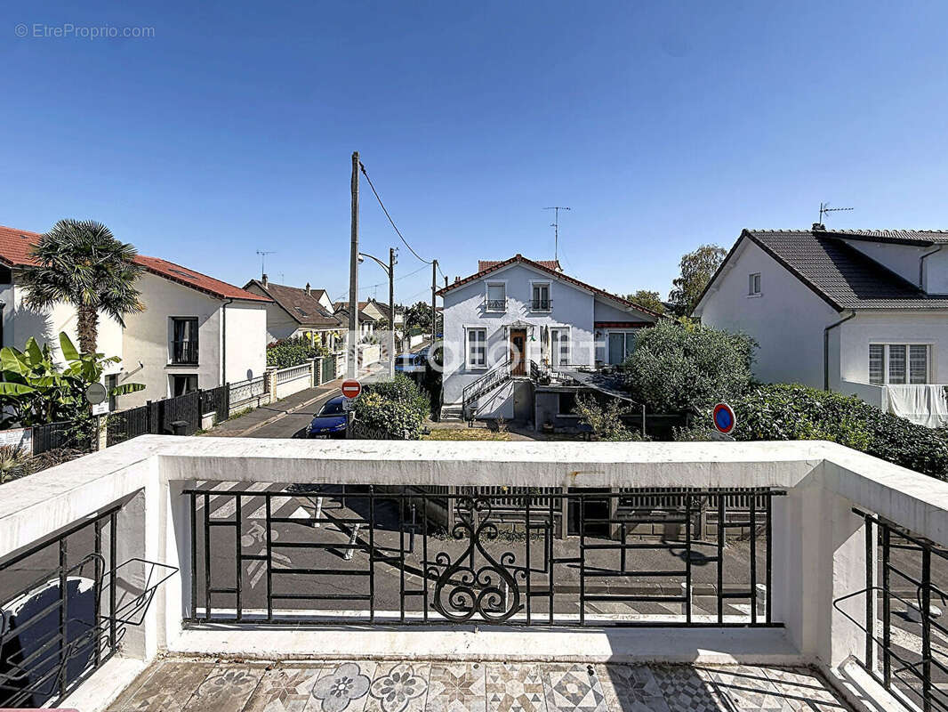 Champigny sur marne - le maroc - t2 avec balcon - photo 7