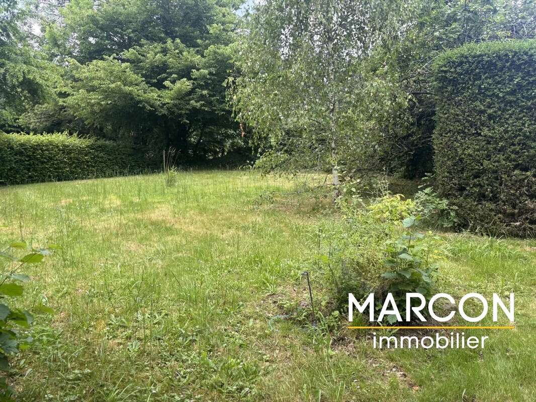 Maison à ARNAC-LA-POSTE