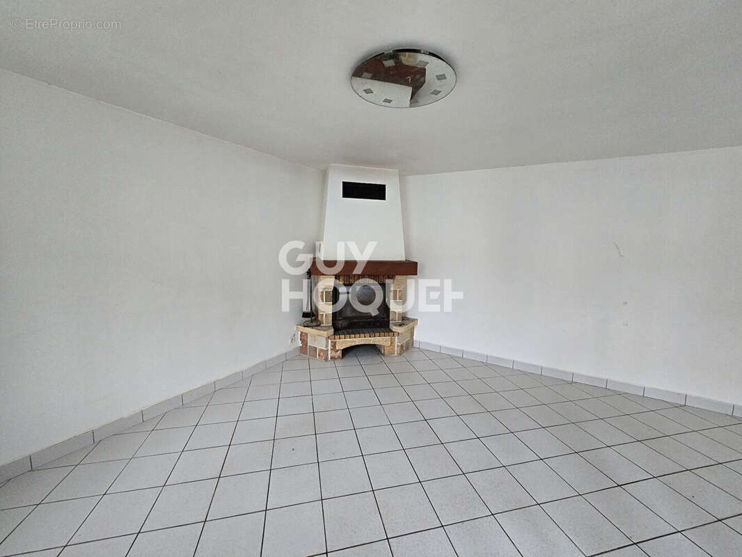 Maison à MILLY-LA-FORET