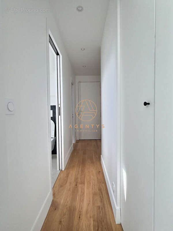 Appartement à SAINT-MAUR-DES-FOSSES