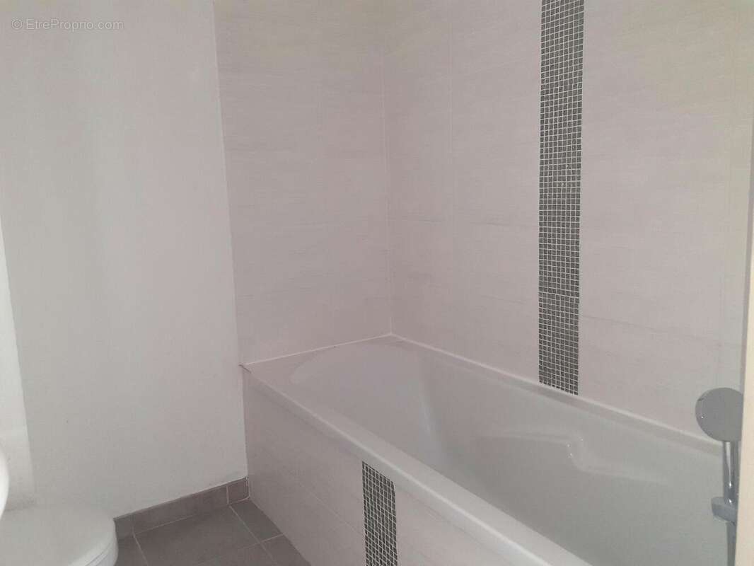   - Maison à DRAGUIGNAN