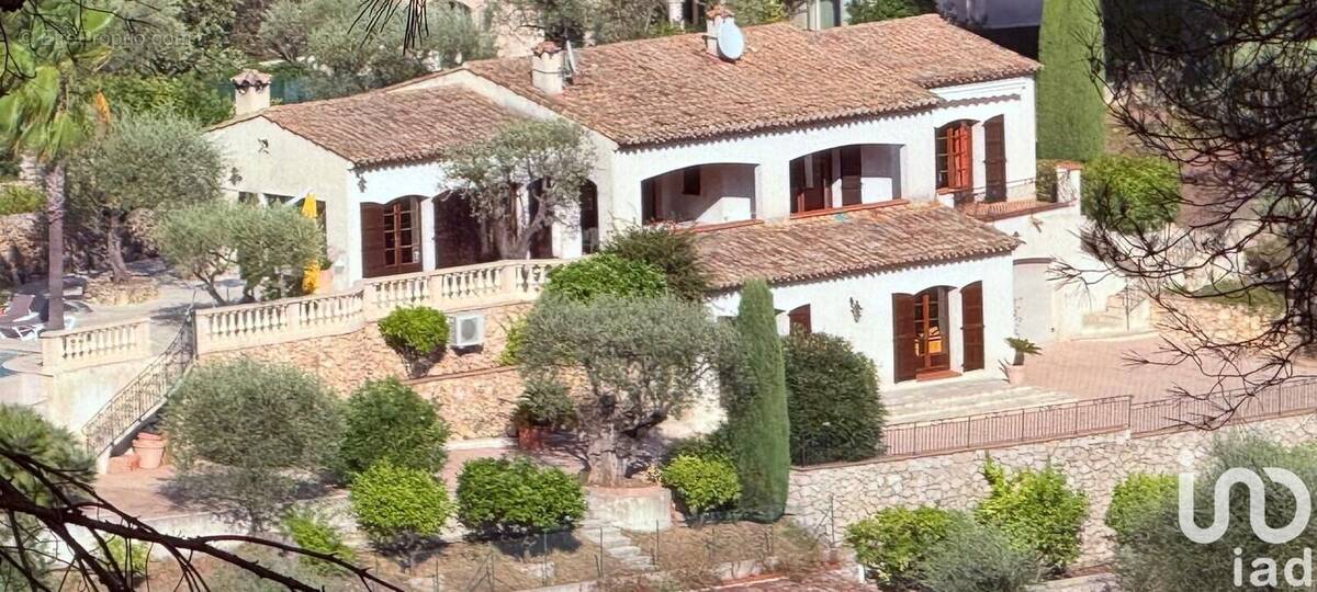 Photo 1 - Maison à CARROS