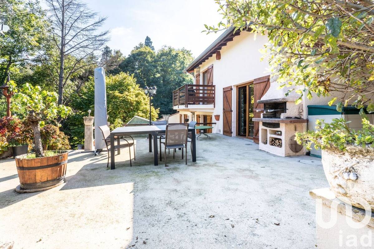 Photo 1 - Maison à SAINT-GENEST-LERPT