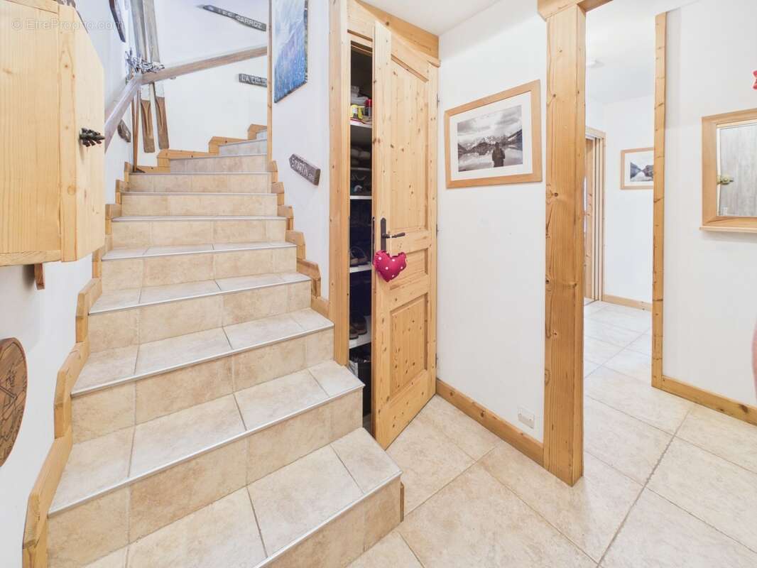 Haute Savoie (74), à vendre SAMOENS - Domaine skiable Grand Massif - Appartement T4 duplex - photo 13