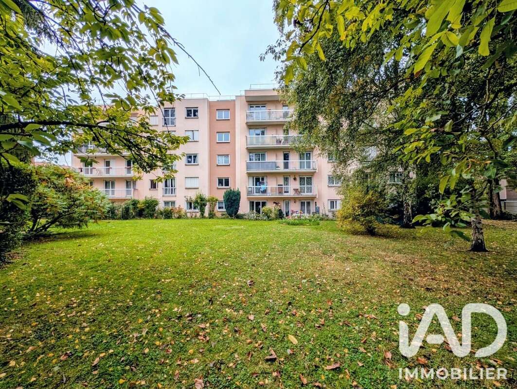 Photo 8 - Appartement à EZANVILLE