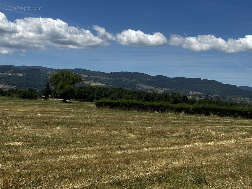 Maison à POUILLY-LES-NONAINS
