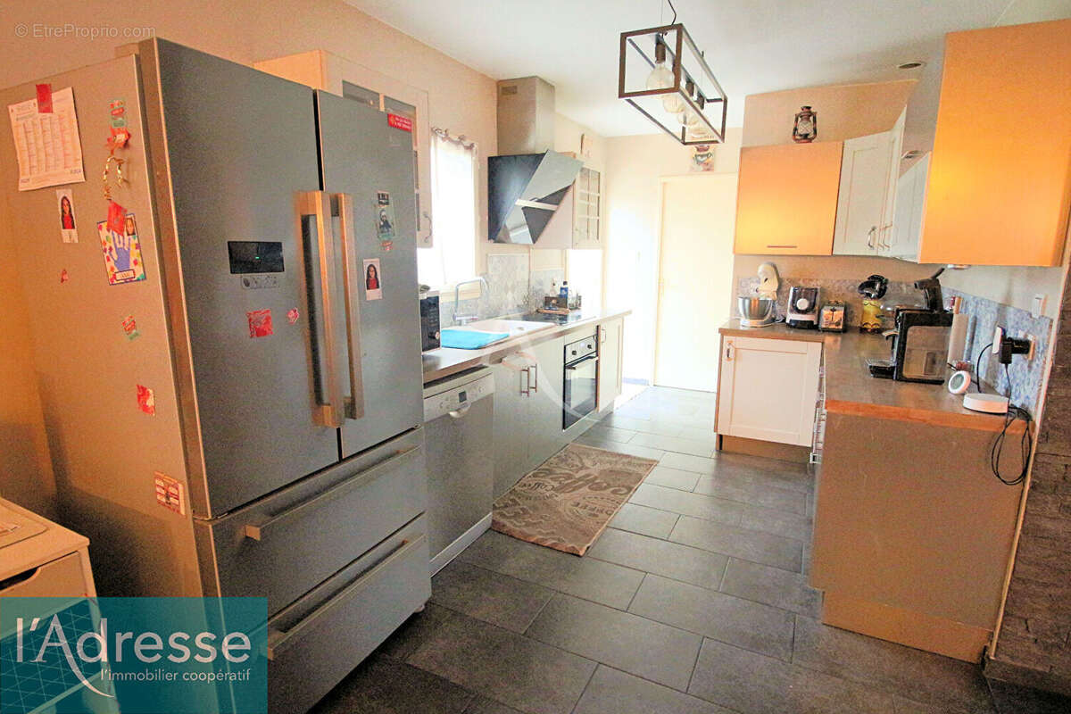 Maison à FLEURY-MEROGIS