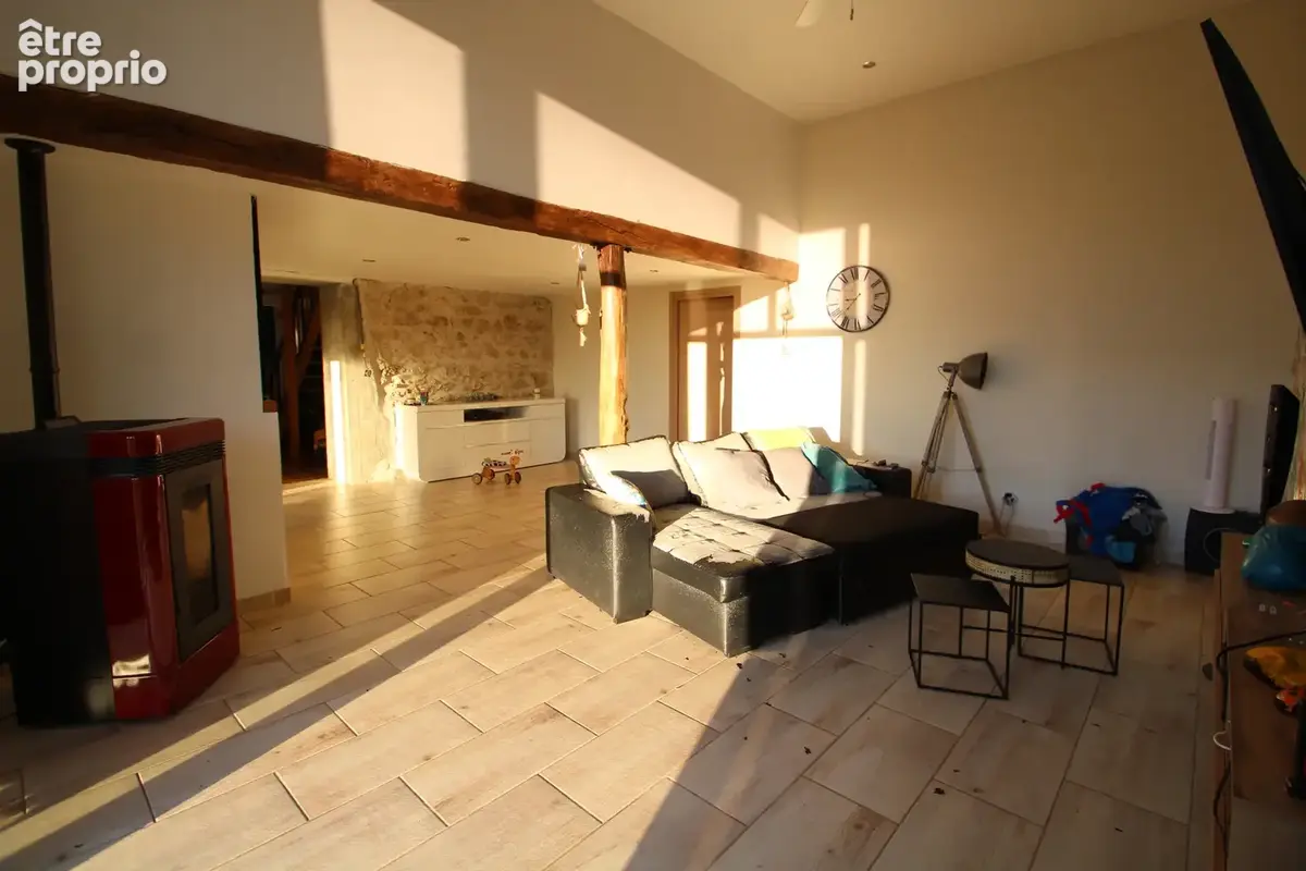 Propriété rénovée à vendre en pleine campagne ! - photo 4