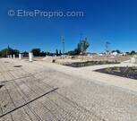 Terrain à L&#039;ISLE-SUR-LA-SORGUE