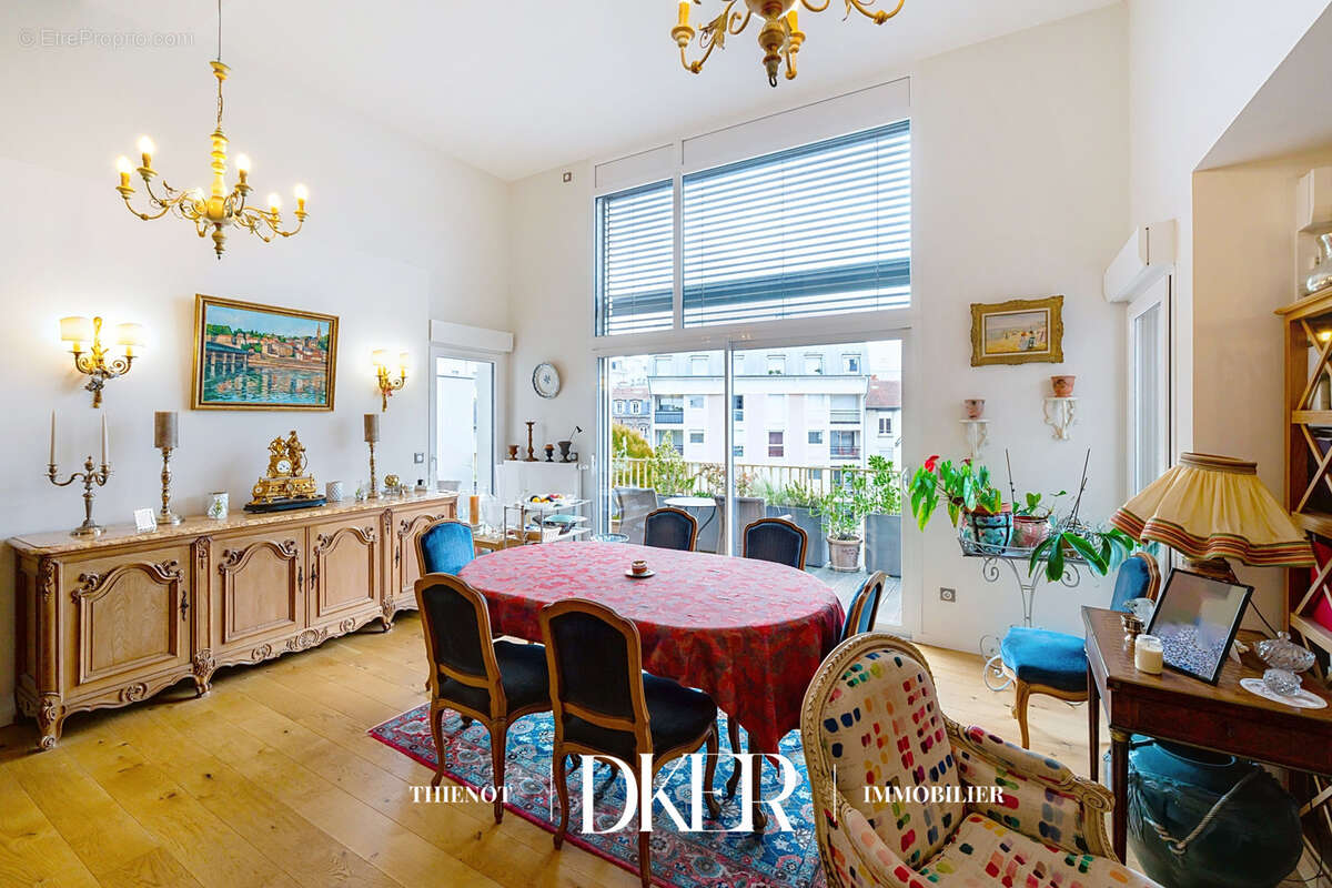 Duplex T5 - Place Godinot - photo 5