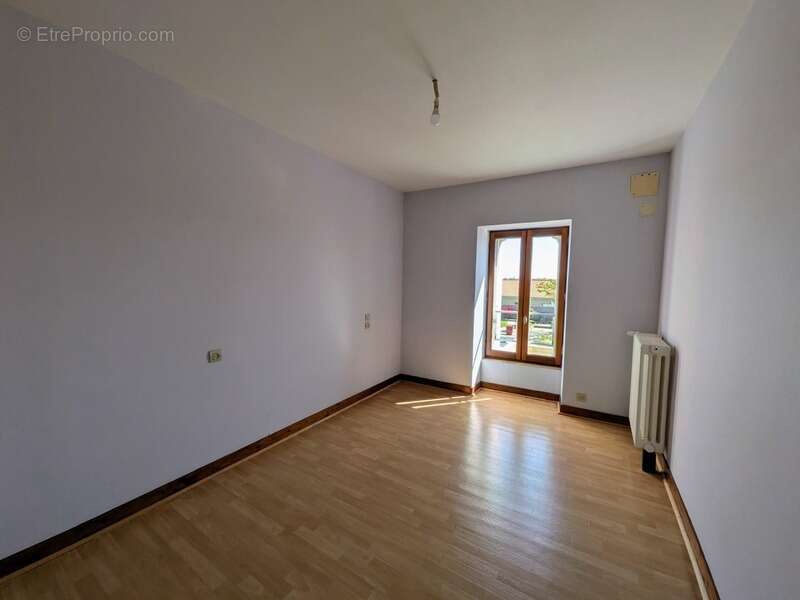 Maison à LES CERQUEUX