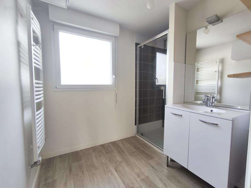 Appartement à BILLERE