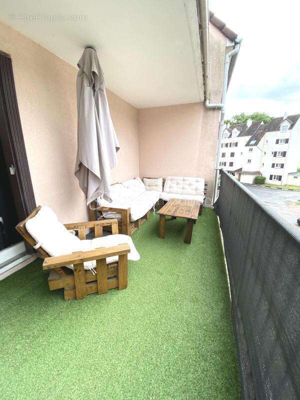 Appartement à EMERAINVILLE