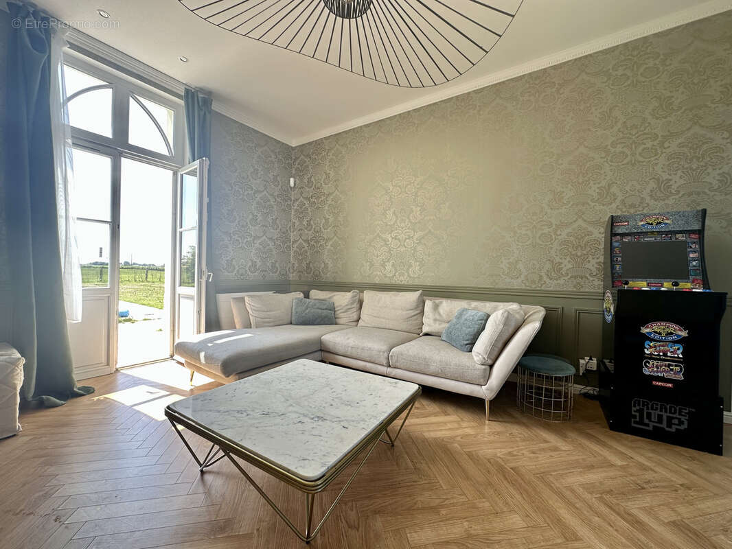 Maison à NEUFCHATEL-EN-BRAY