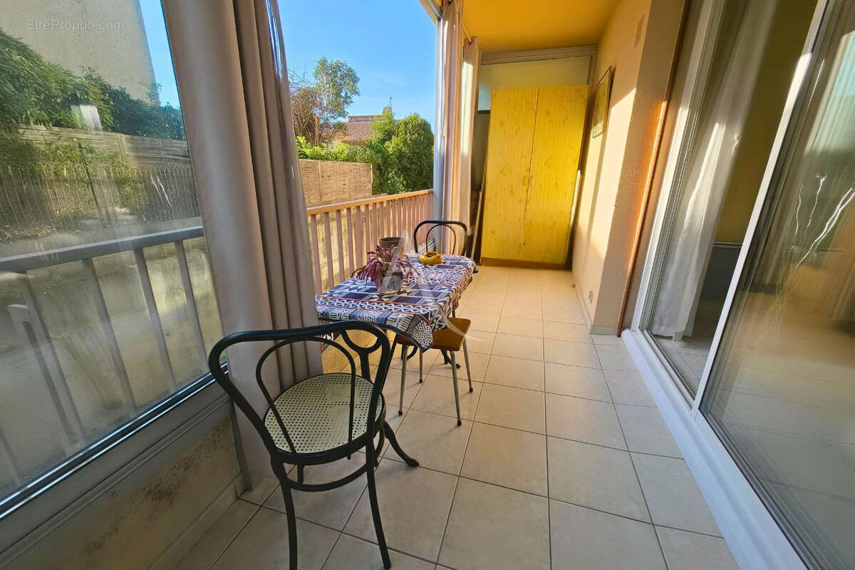 Appartement à CARQUEIRANNE