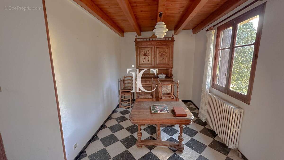 Maison à SAINT-PAUL-LE-JEUNE