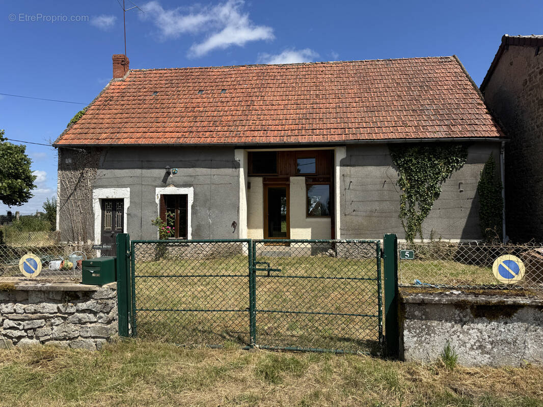 Maison à PAZY