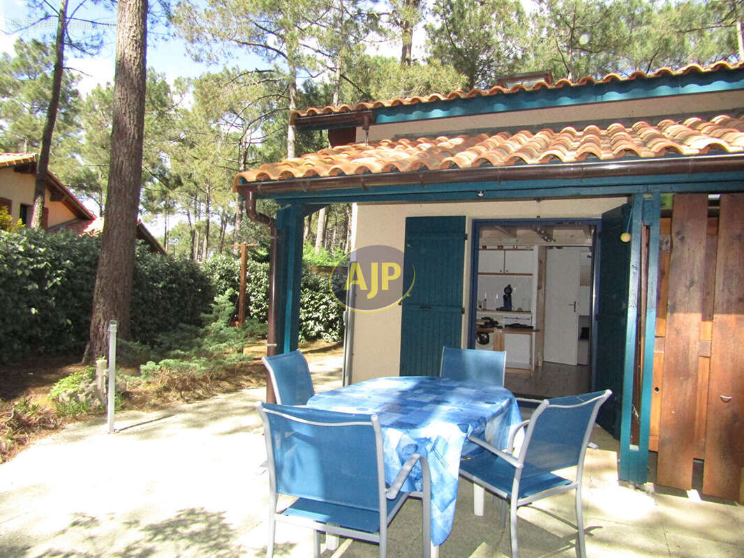 Maison à LACANAU