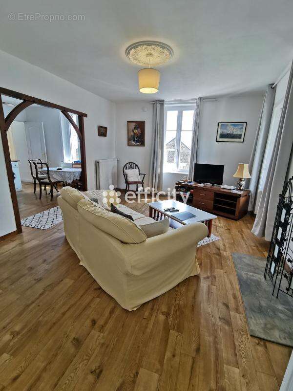 Maison 240 m² à Saint-Sever-Calvados  - photo 18
